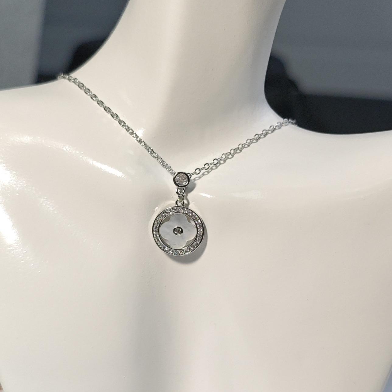 

Dainty Mother-of-Pearl & Diamond Pendant Necklace – Elegant Niche Design