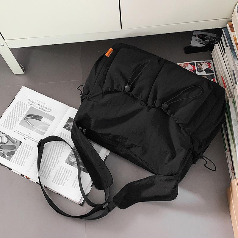 Trendy Japanese-Style Crossbody Bag: Minimalist, Versatile & Spacious