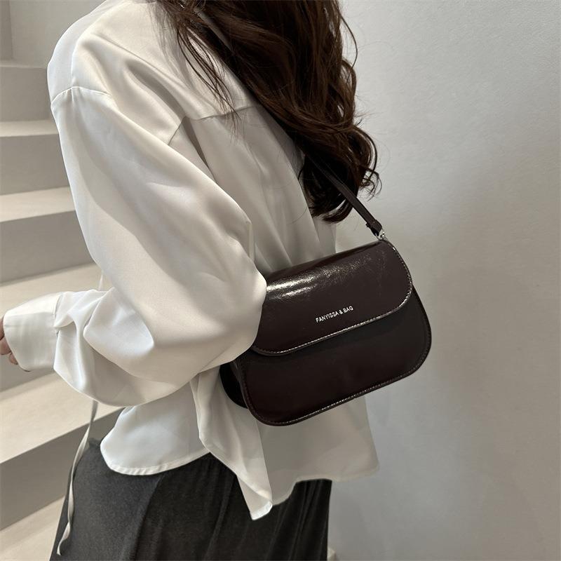 Trend High-end Sense Versatile Saddle Women's Bag Spring Fashion Shoulder Messenger Bag Simple Women's Bag