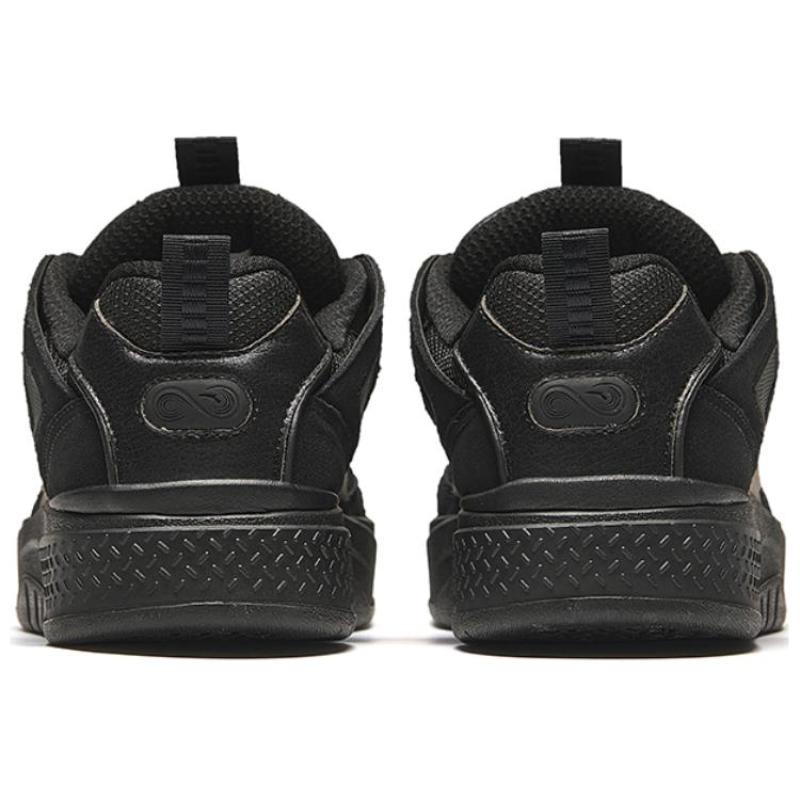 Anta Aoyou PRO Wear-Resistant Low-Top Skateboard Shoes Men's Black Sneakers 912438015-3