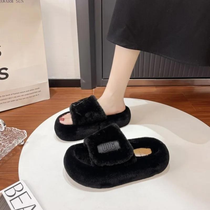 Mode 2024 Neue Dicksohlige Höhenvergrößernde Plüschpantoffeln für Damen Herbst- und Wintermode Hausplüschpantoffeln