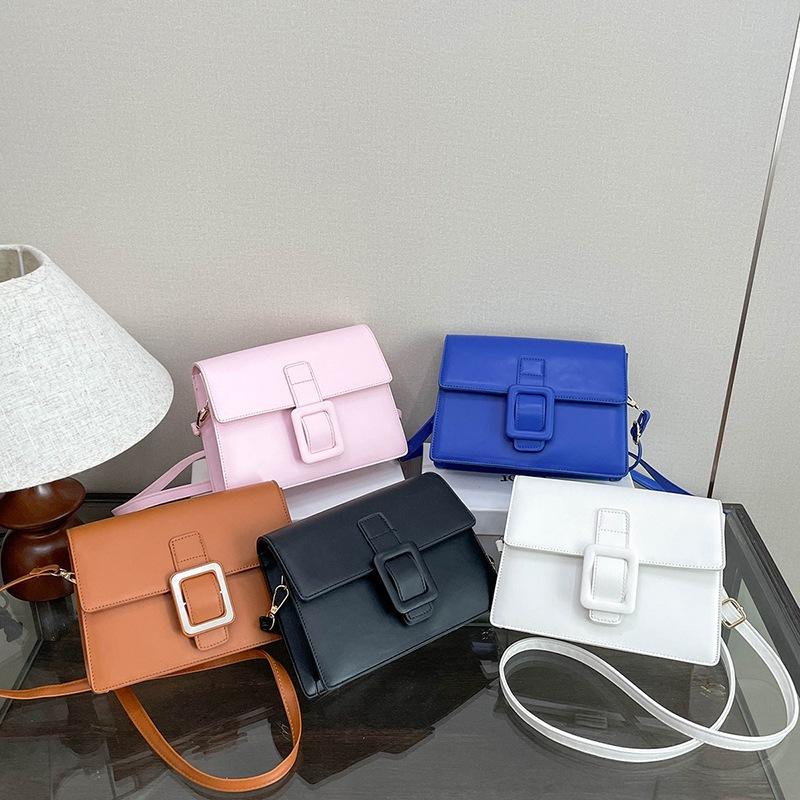 Beliebte Freizeit-Sommer-Neuheit 2025 modische Persönlichkeit Retro-Umhängetasche Gürtelschnalle Messenger Bag