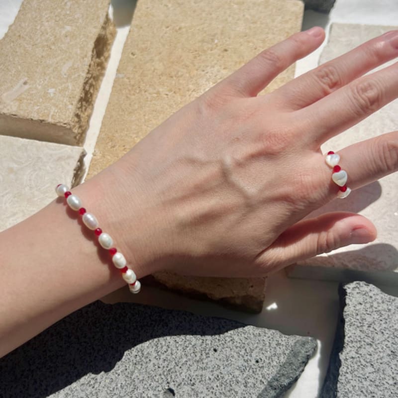 KIETIMOOR Ruddy Pearl Bracelet (Silver925) Red Crystal Freshwater Pearl Silver Bracelet