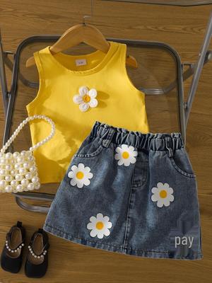 Conjunto de Top Amarelo Sem Mangas e Saia Jeans com Margaridas para Meninas
