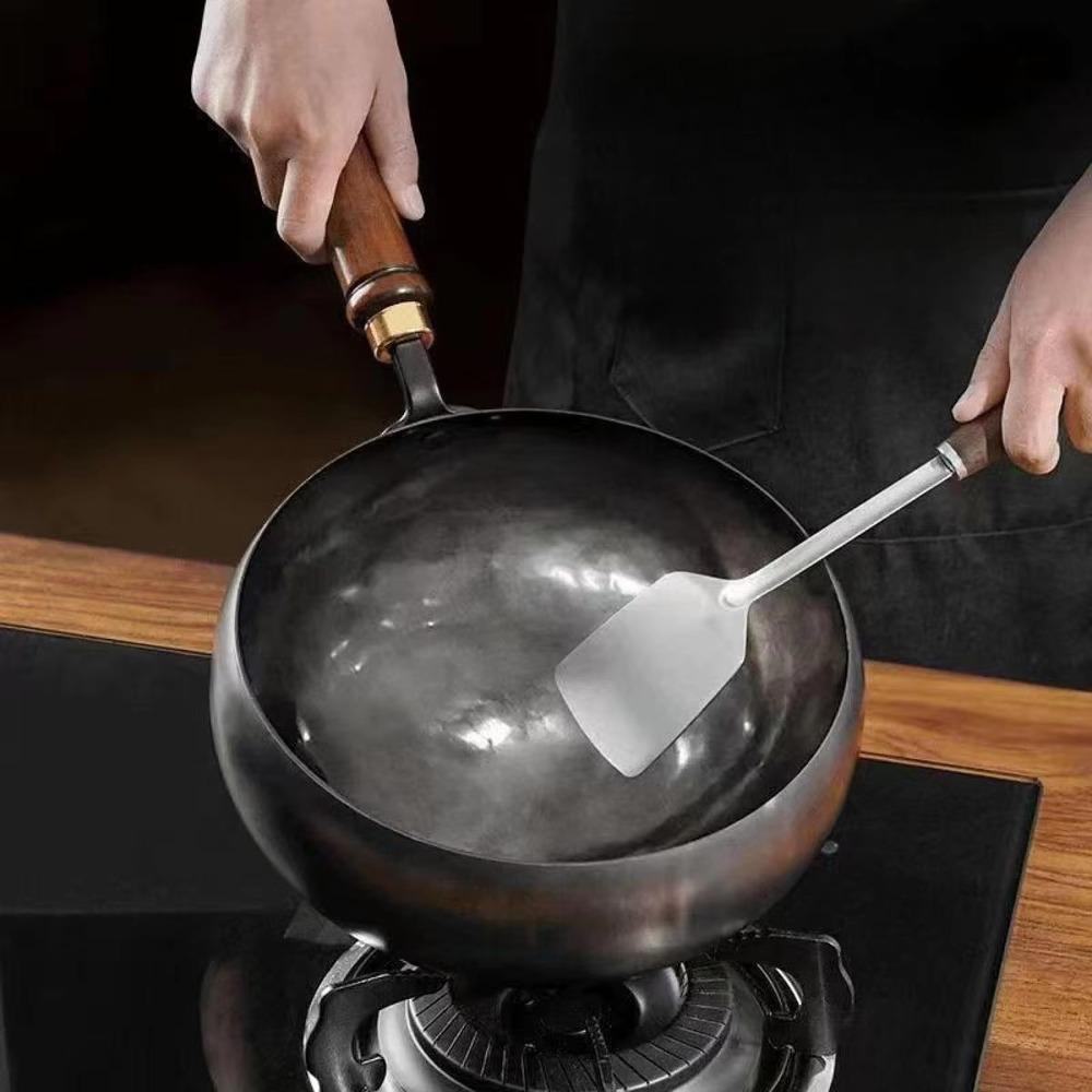 9.5 Inch Carbon Steel Wok Pan Nonstick Wok No Coating Gas Boiling Stir Fry Pan for Camping Home Stovetop Induction Cooker