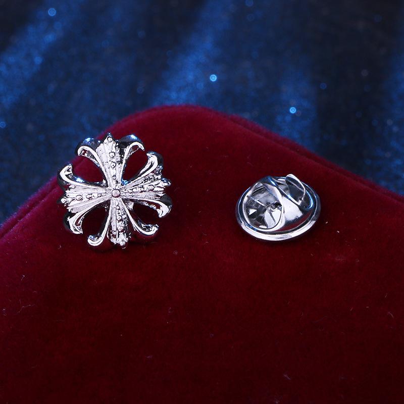 Classic Mini Brooches Set  Maple Leaf Airplane Animal Lapel Pin for Suit Jacket Collar Cute Small Safety Pin Badge for Women Men