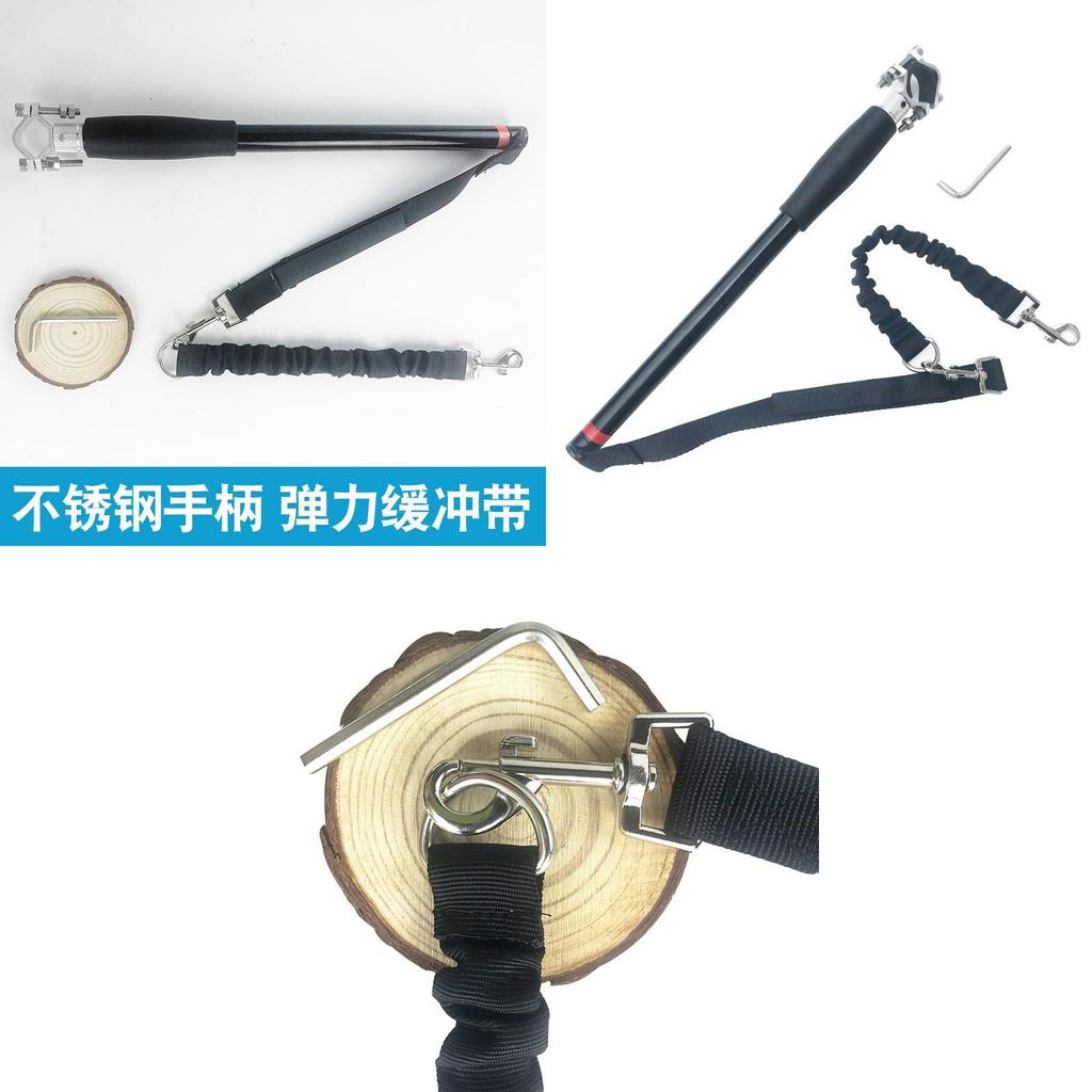 Vodítko pro psa na kolo s elastickým tlumičem nárazů Pevná ocelová trubka a nylonový materiál Černá