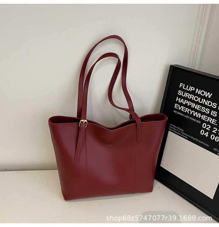 High-end commuting large-capacity bag 2025 new women's bag fashionable versatile shoulder bag summer popular tote bag