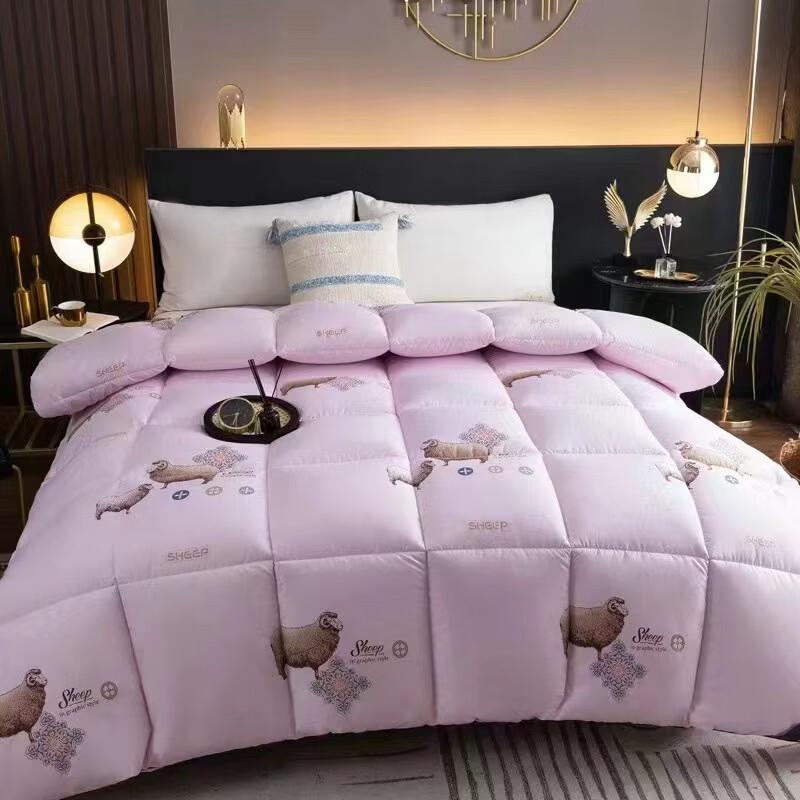 OLOEY Thick Warm Camel Wool All-Season Quilt Gift Set