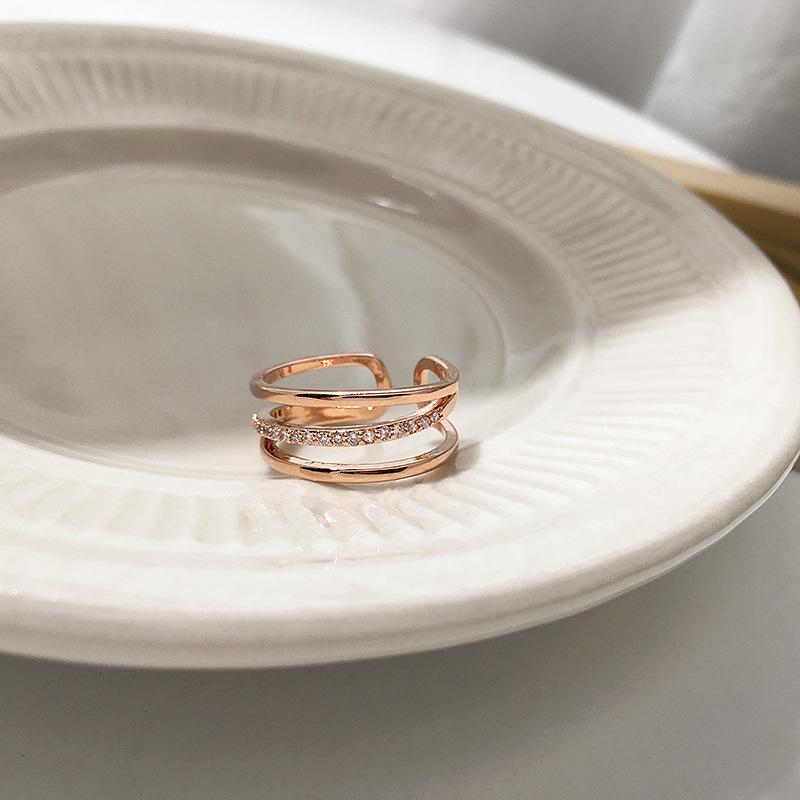 Women's Silver Micro-Pavé Diamond Index Finger Ring - Korean-Japanese Light Luxury Design