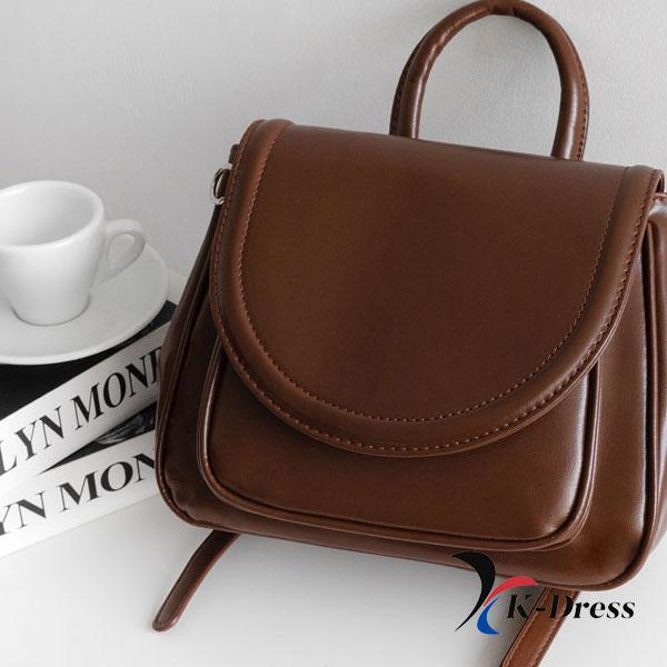 

Класичний міні-рюкзак з круглим клапаном (2 кольори) 23x21x10cm коричневий