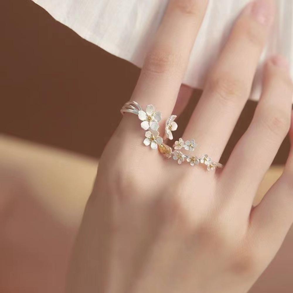 Delicate Flower Opening Adjustable Rings for Women Silver Elegant Ring Sweet Jewelry Gift