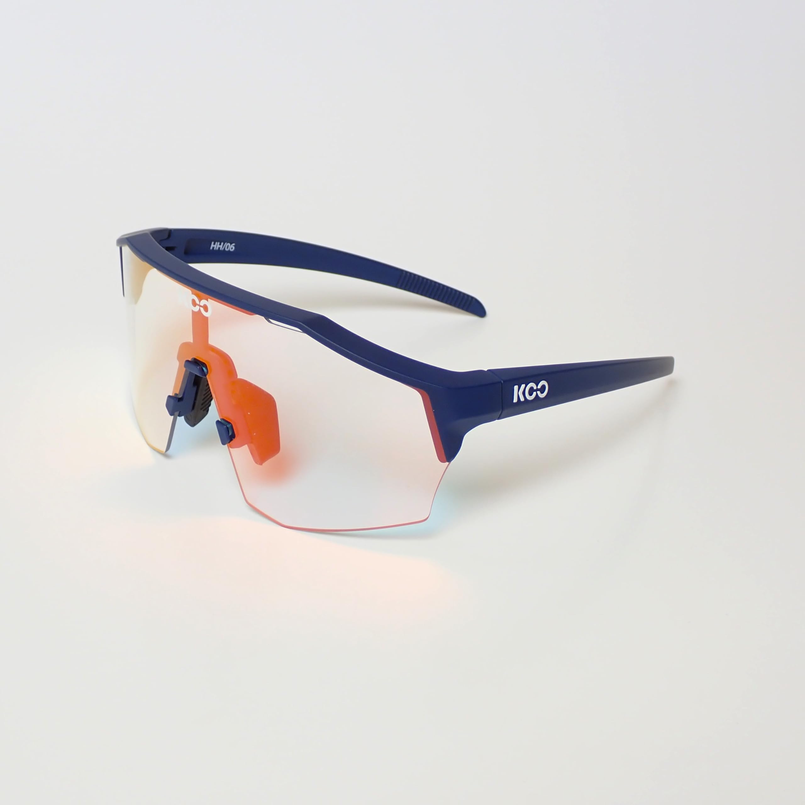 

KOO ALIBI Dark Blue Red Regular Sunglasses, Matte/Photochromic (Photochromic),