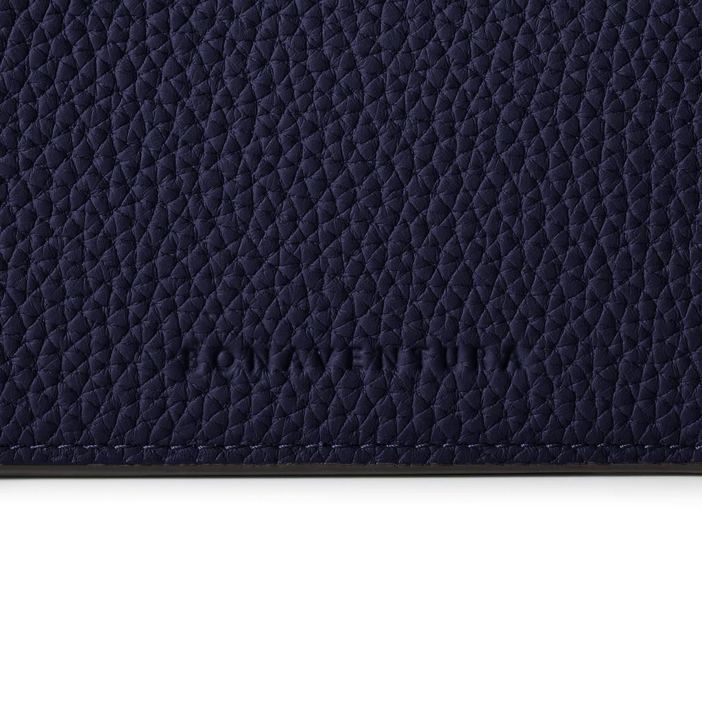 BONAVENTURA Wallet in Shrink Leather x Made with the finest European this minimalist wallet is thin and made of genuine Perfect as a gift for new