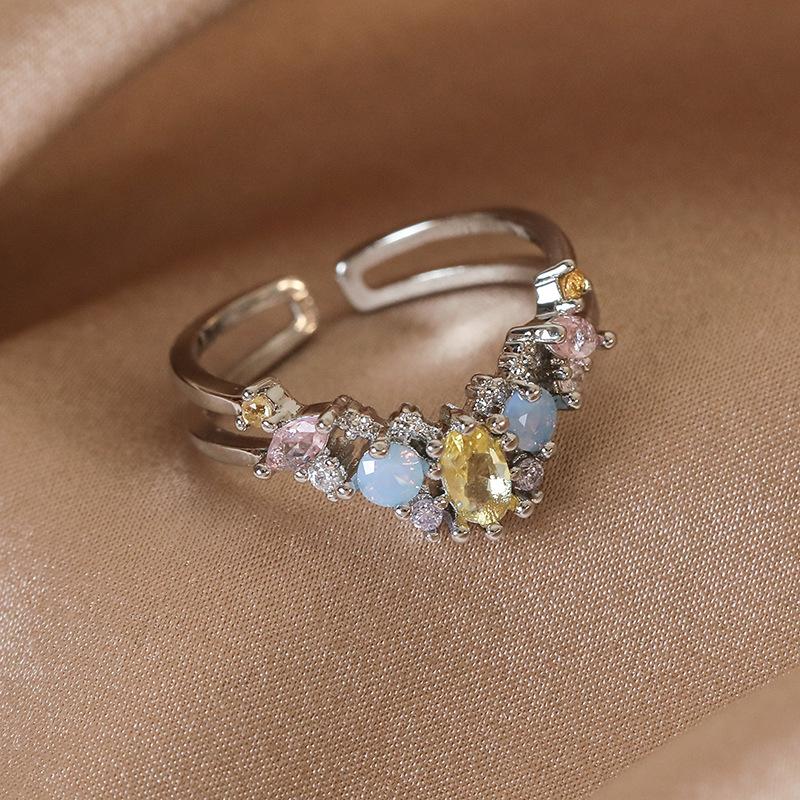 Light luxury niche European and American zircon love ring, female ins design open index finger ring