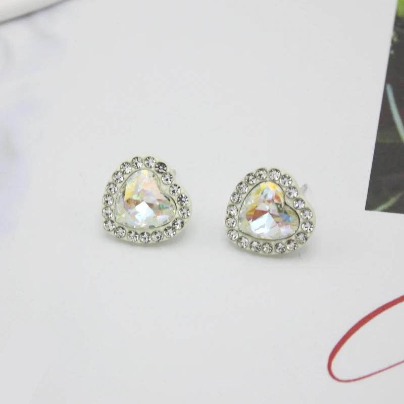 

Exquisite Heart Crystal Gem Stud Earrings Women Simple Korean White Pink Geometry Ear Zircon Birthday Friend Christmas Gift