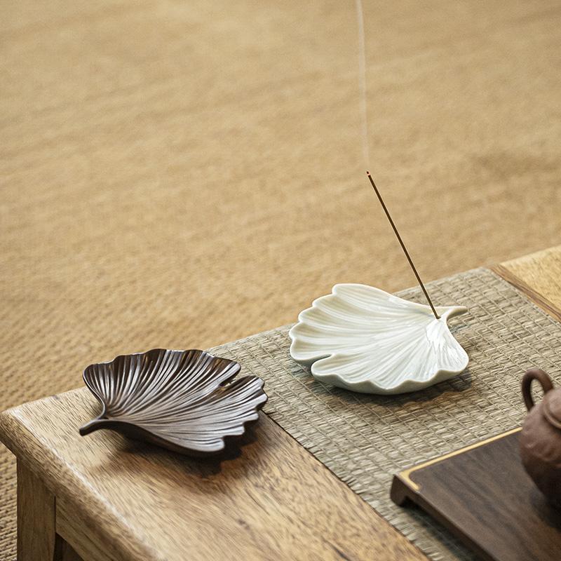 Ceramic Ginkgo Leaf Incense Insertion Tray, Creative Home Living Room Bedroom Decor, Indoor Sandalwood, Line Incense Burner, 1Pc