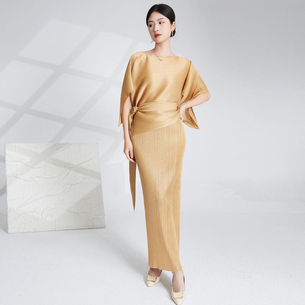 Set elegant de damă din două piese, rochie plisată cu bretele și pulover