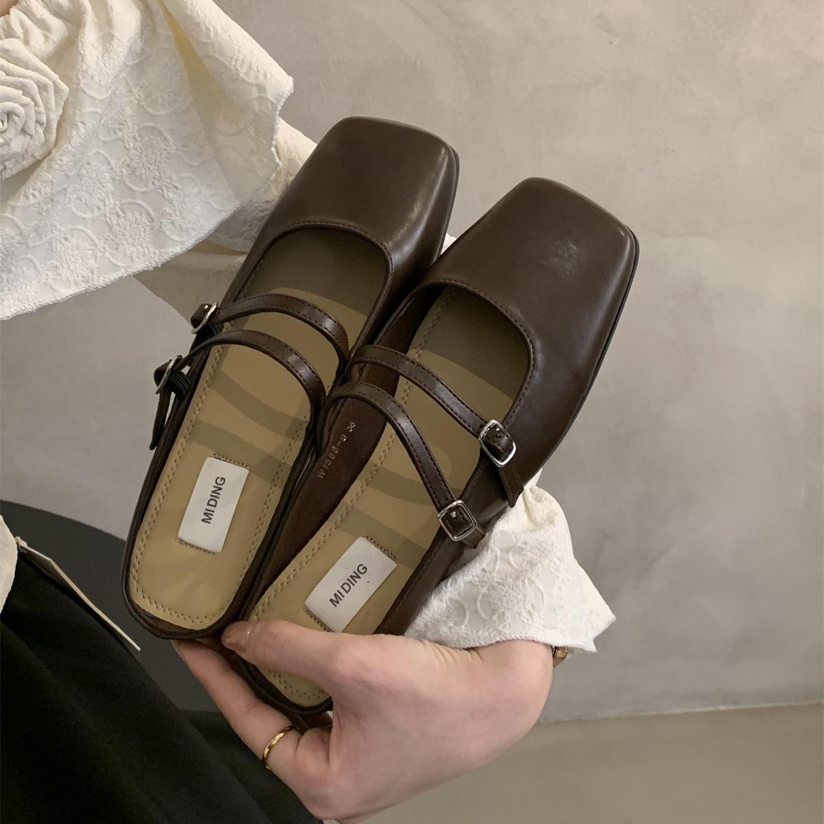 

Baotou half slippers women s summer wear new French retro evening evening wind fairy women s flat-bottomed Muller silver single shoes 39