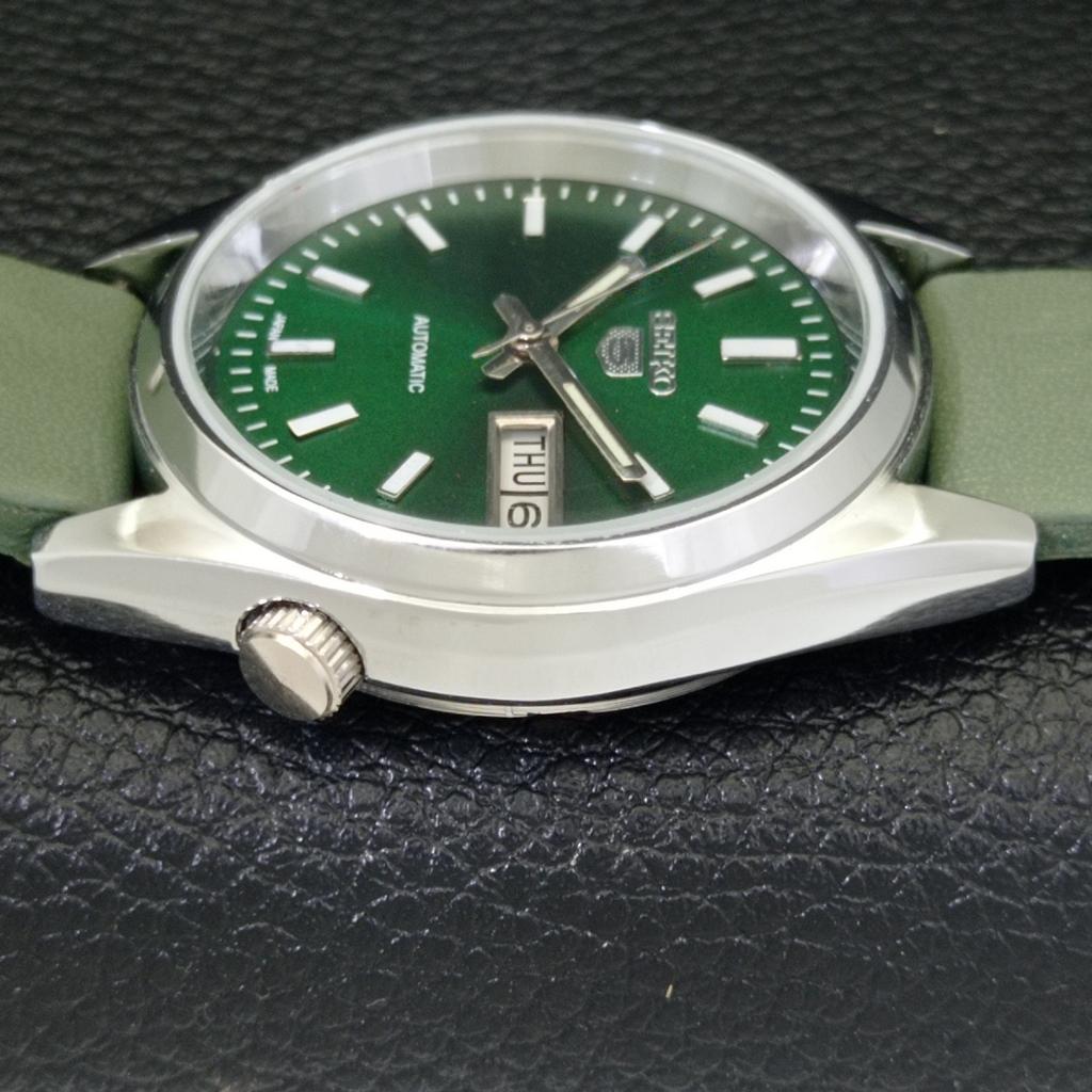 VINTAGE SEIKO 5 AUTOMATIC REFURBISHED JAPAN MENS GREEN DIAL WATCH a440541-9 Sk-a440541-1