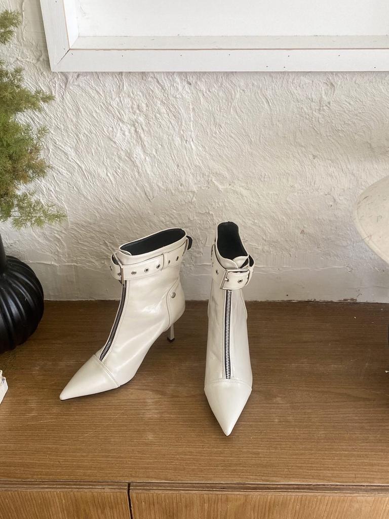 2025 autumn and winter new European and American style belt buckle pointed temperament high heel short boots French front zipper women's boots