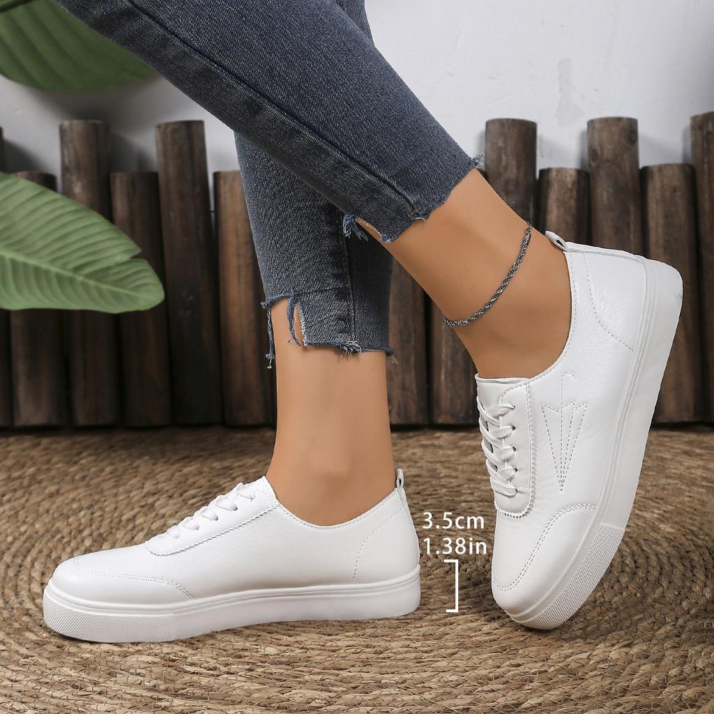 Large Size Women's Spring and Autumn New Round Head Large Size Flat Bottom Lace-up Board Shoes Casual Single Shoes Women