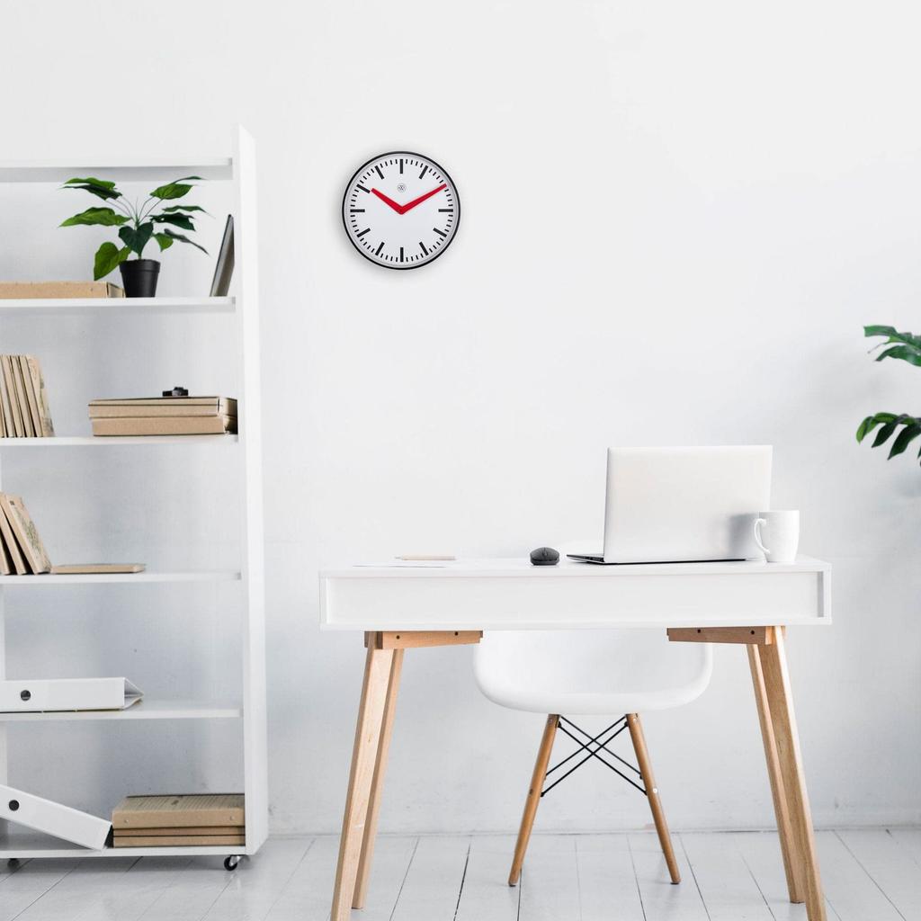 NeXtime Wanduhr New castle klein 7360 Bahnhofsuhr Leise Klein 26cm