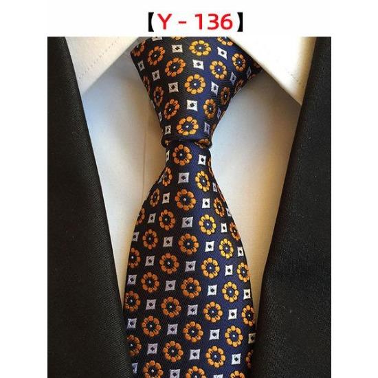 8Cm Polyester Herrenkrawatte Cashew Blumenanzug Krawatte