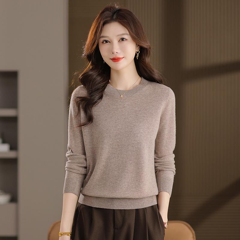 100% Pure Wool Low Neck Sweater for Women 50+, Stylish Solid Color Autumn/Winter Base Layer