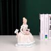 Bouquet Girl Statue European Figures Ornaments Desk Decoration European Girl Ceramic Character Sculpture Room Aesthetic Decor