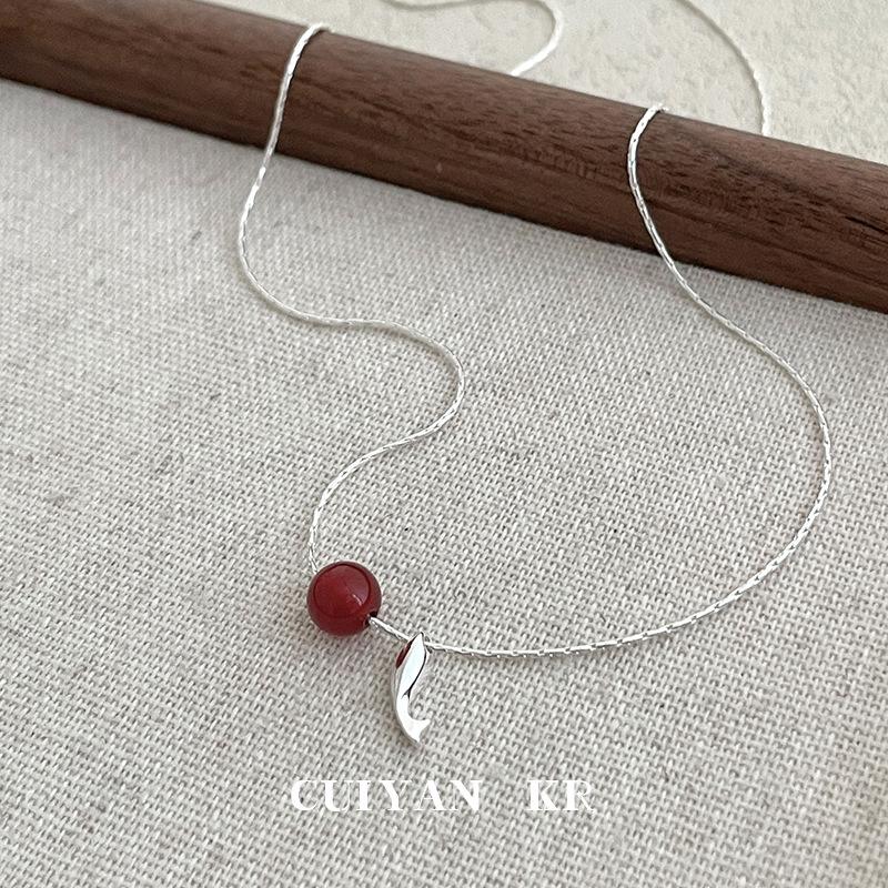 Cui Yan Shi Jie S925 Sterling Silver Koi Red Agate Necklace - New Chinese Style for Women, Retro Niche 2025 Design