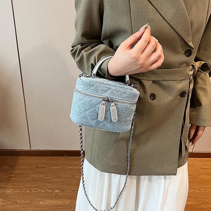 Женская квадратная сумка — фото 2