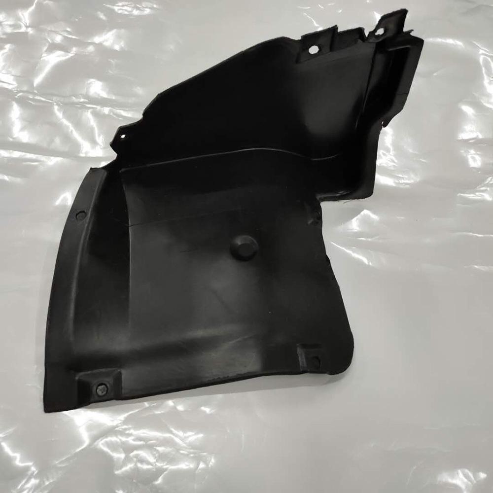 Auto Parts Front Triangle Inner Liner Left/Mudguard for Mercedes-Benz W203 2038810323