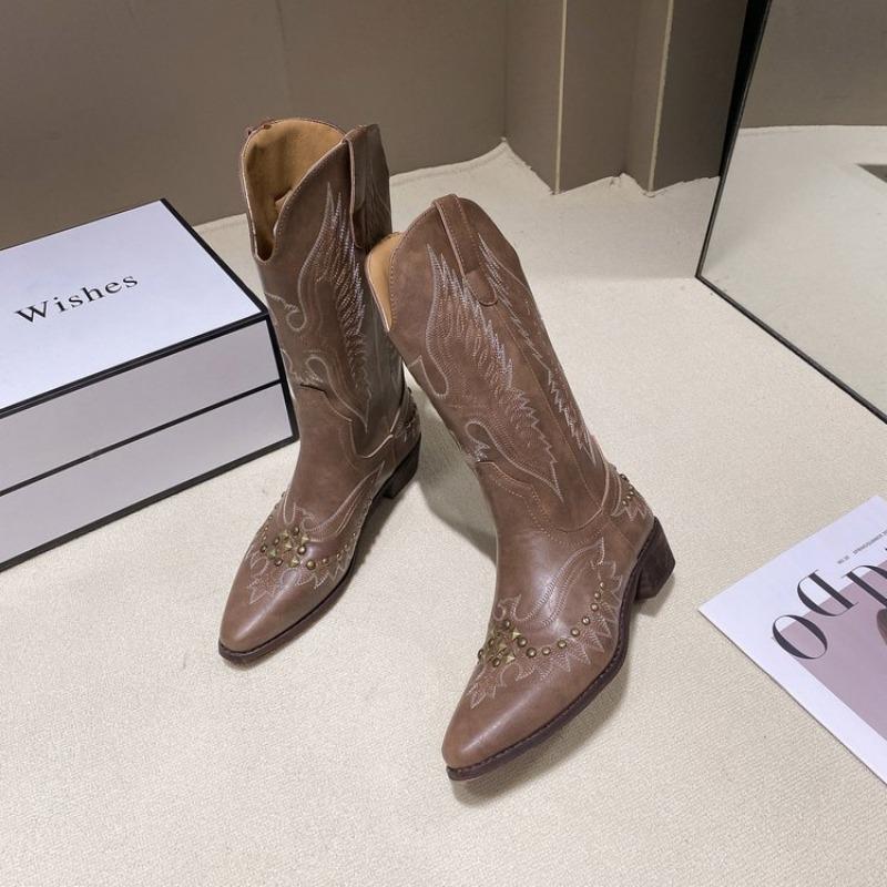 Bestickte Ritterstiefel im chinesischen Stil mit mittelhohem Schaft, dicken Absätzen und spitzen Ärmeln