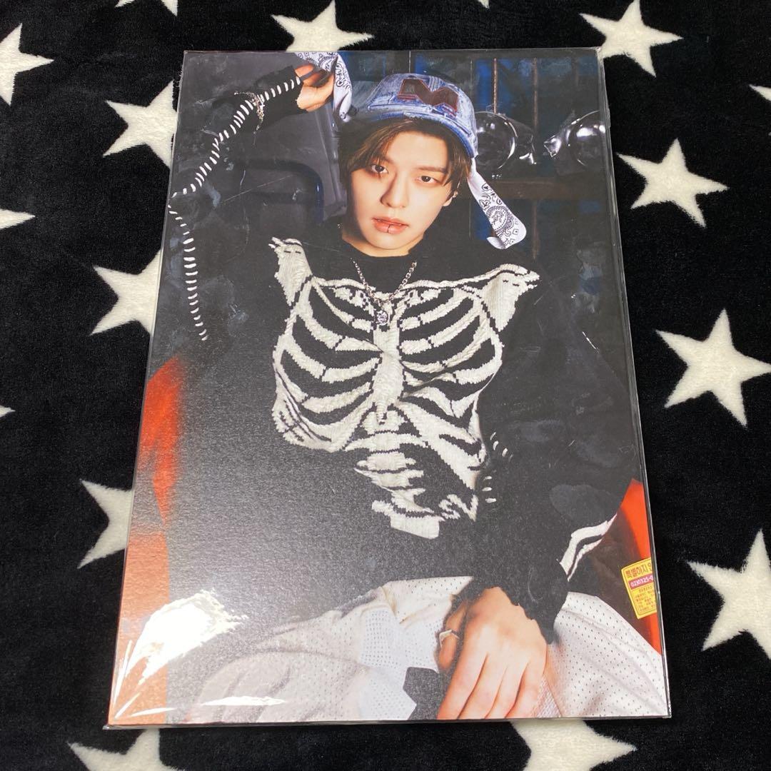 

[USED] Stray Kids Tower Records panel Seungmin