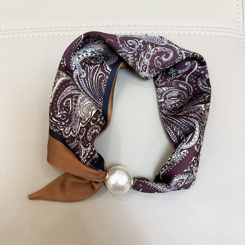 Summer 2025 Pearl Magnetic Buckle Scarf: Versatile, Decorative, Breathable Neck Warmer