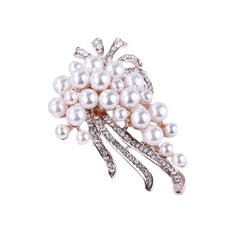 Fashion Full Diamonds Three-dimensional Ribbon Flower Large Pearl Brooch Perfect Gift for Couples Pin Jumper Accessories Brooch