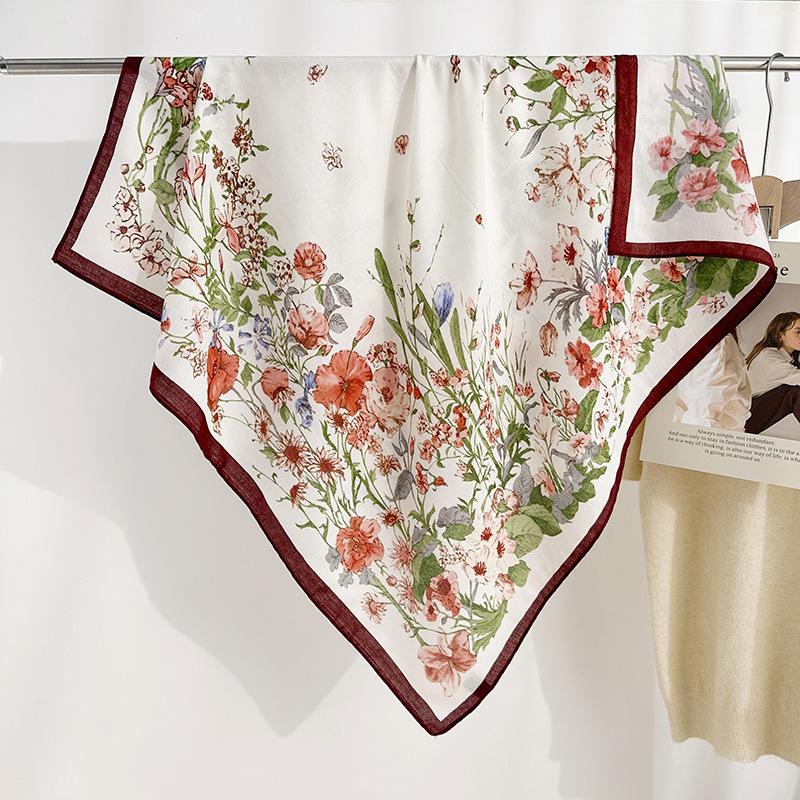 Fresh Summer Fashion and High-end Temperament Herringbone Square Scarf for Women Fashion Temperament Floral Printed Silk Scarf