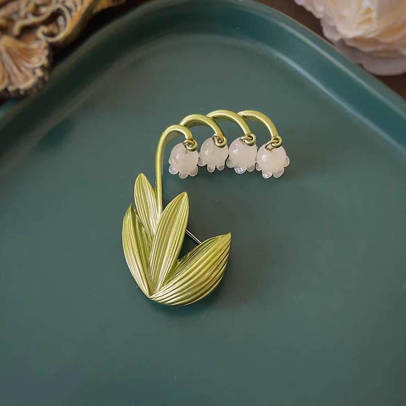 Lily of the Valley Tassel Brooch: Light Luxury Retro Pin and Corsage Clothing Accessory