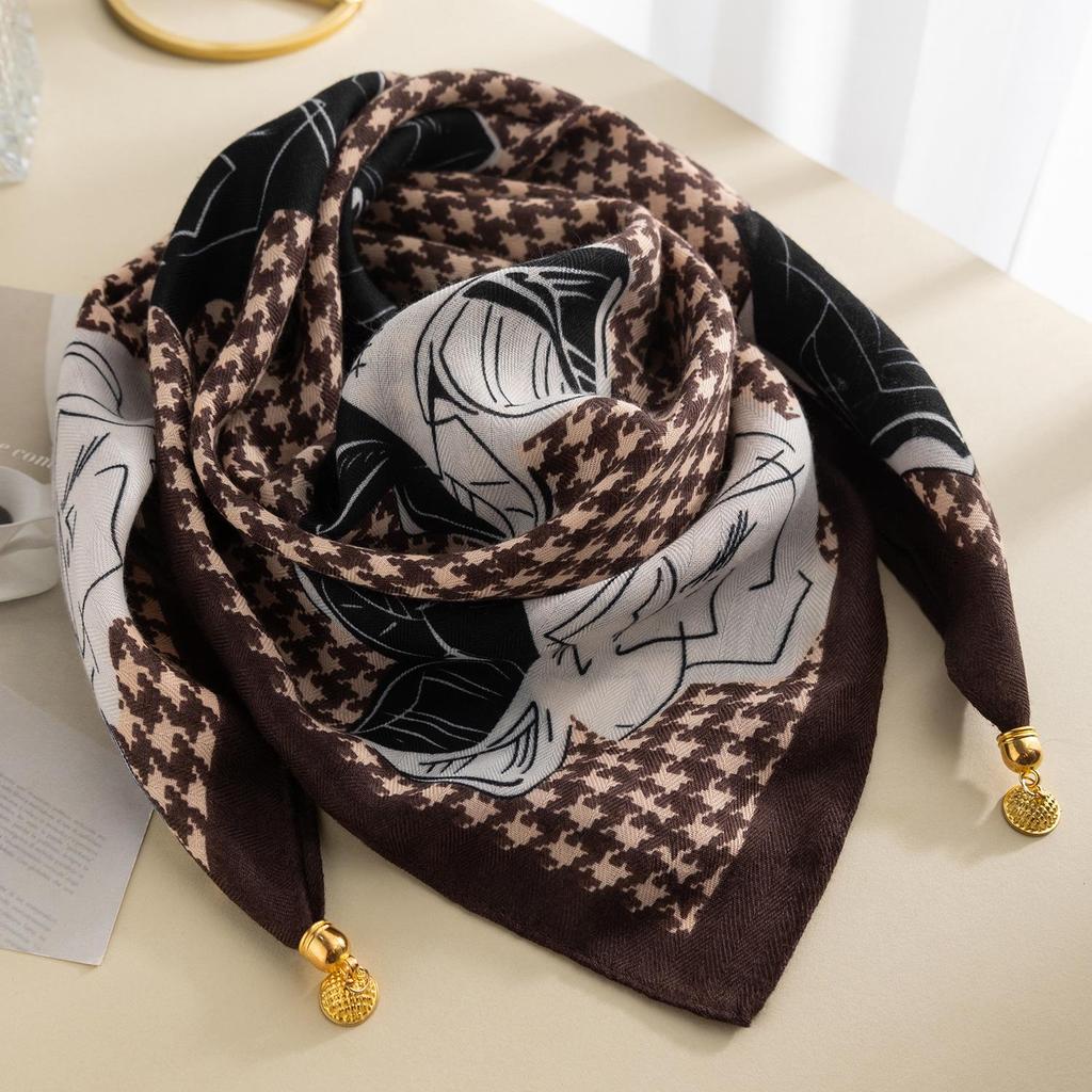 Women's Magnetic Buckle Cotton Scarf - Stylish, Lightweight, Comfortable Neck Protection