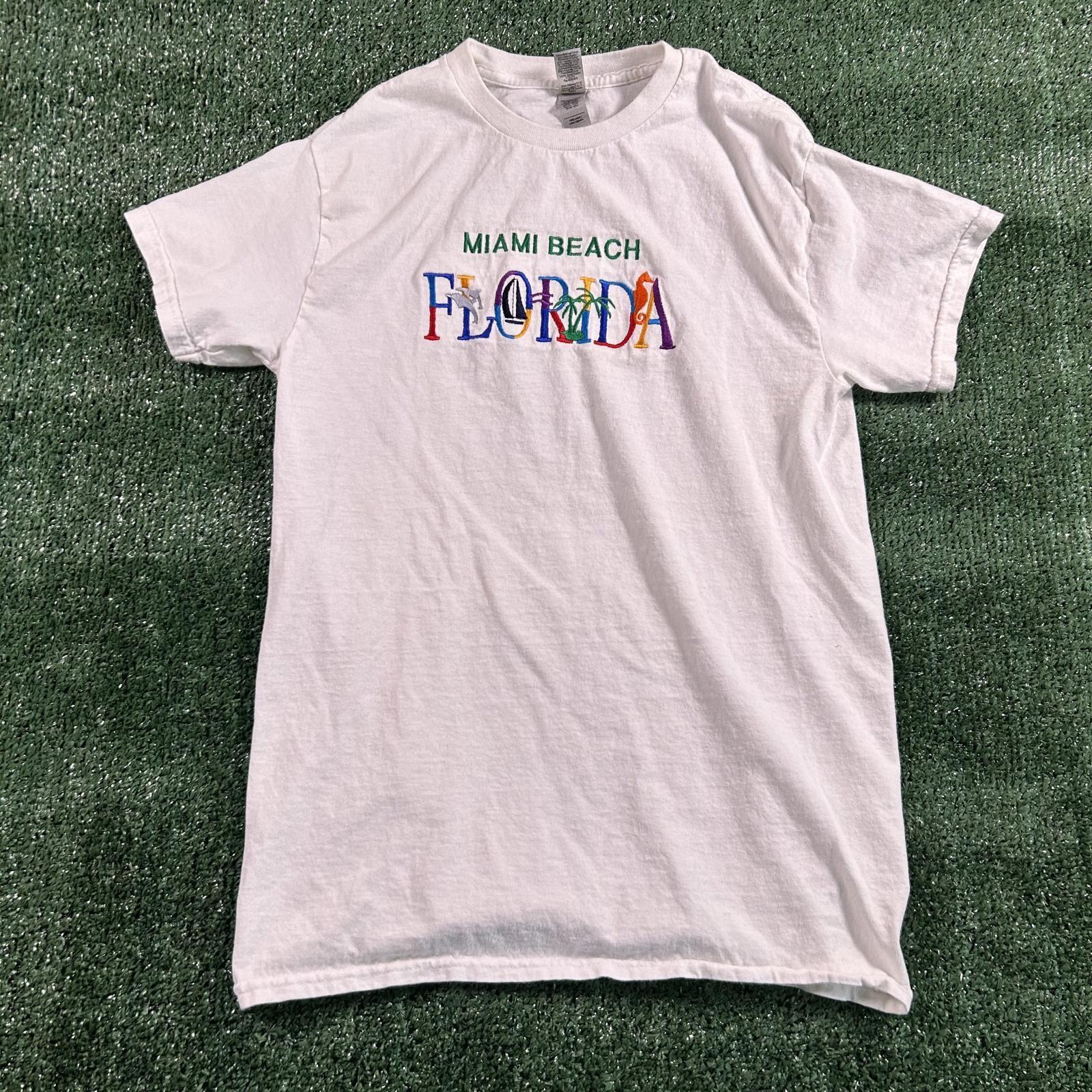 Gildan Miami Beach Florida graphic T-Shirt size small 2XL