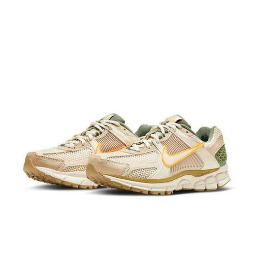 Nike Wmns Air Zoom Vomero 5 Pale Ivory Oil Green FQ6868-181