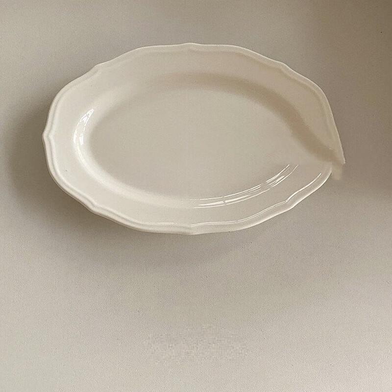 

Винтажный набор керамических тарелок с тиснением LISMins