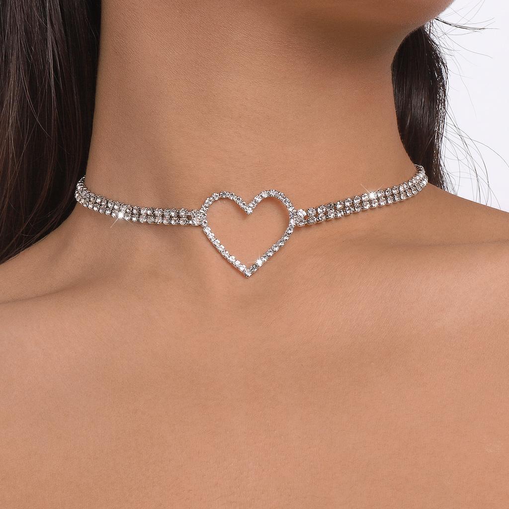 Women European Minimalist Light Luxury Design Clavicle Choker Full Rhinestone Heart Sweet Personality Necklace For Women