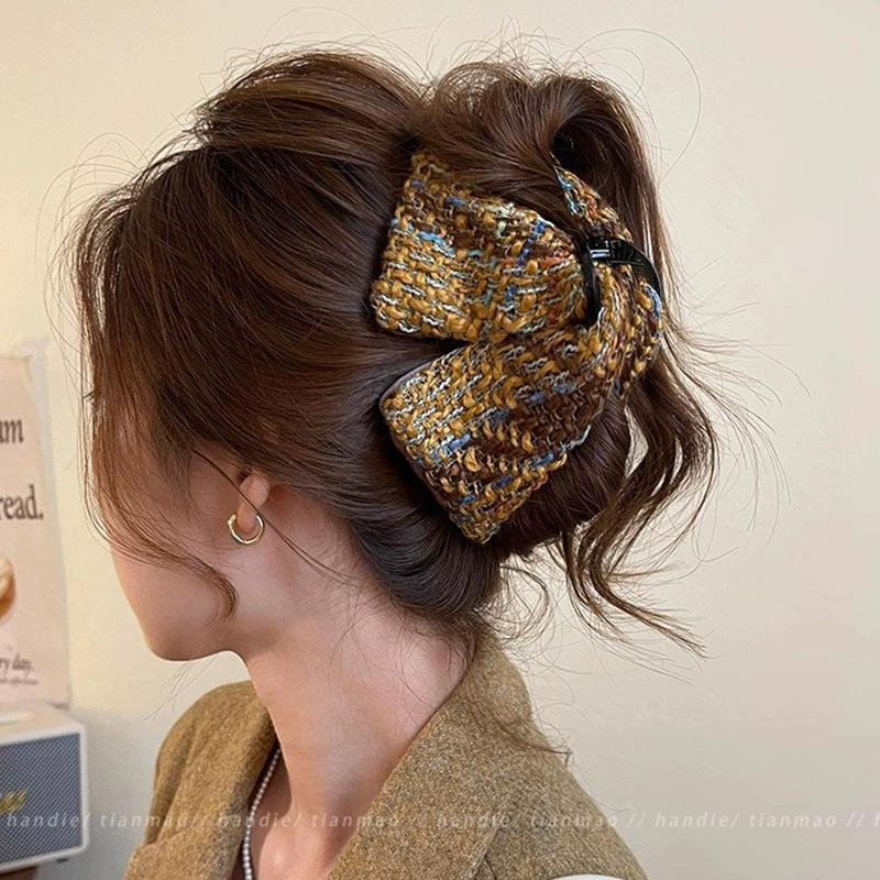 

Braided triangular grab clip female full back head hairpin autumn and winter shark clip hair accessories