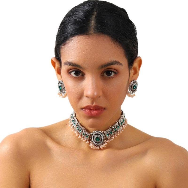 Retro Diamond-encrusted Pearl Tassel Earrings Necklace Set Retro Accessories