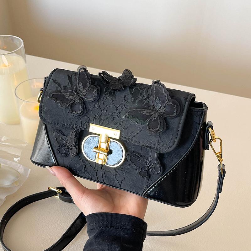 Fashion New Design Light Luxury High-end Embroidery Three-dimensional Butterfly Small Square Bag Women's Commuting Versatile Temperament Messenger Bag