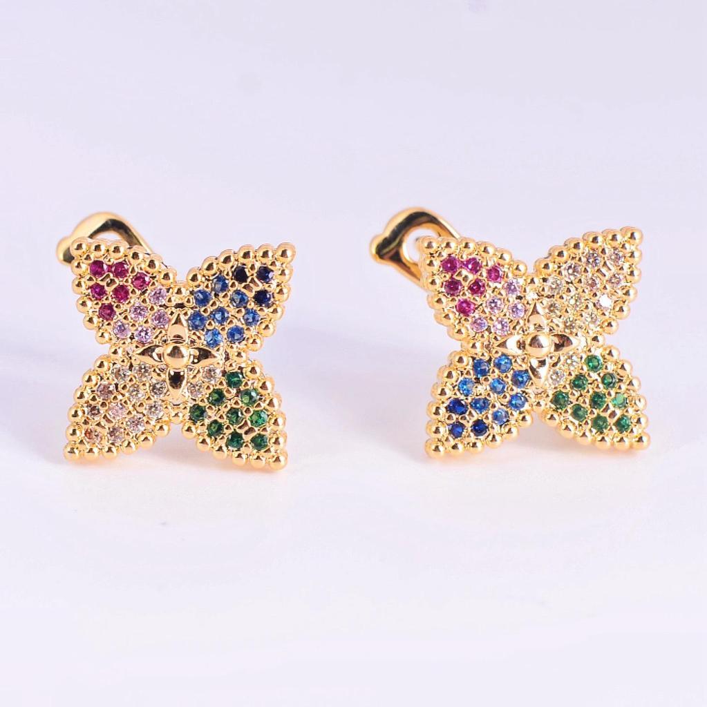 Trendy Gold-Plated Zircon Clover Ear Cuffs: Colorful, Lightweight Fashion Earrings for Women