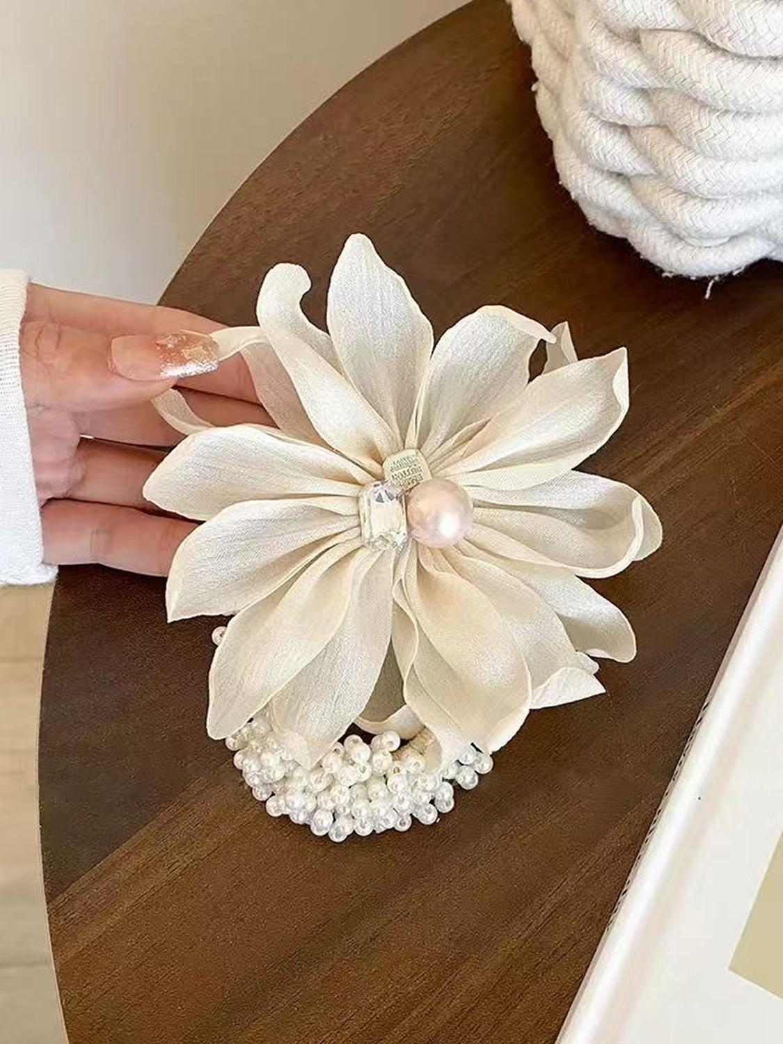 

1 шт. Корейское нежное белое цветочное жемчужное кольцо для волос в виде толстой кишки, резинка для волос для низкого бокового хвостика, веревка для головы, цветочное украшение для головы