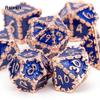 7 Stück blaue goldene Fischschuppen-Metallwürfel aus massivem Metall, polyedrisches Würfelset, geeignet für Rollenspiele, RPG-Brettspiele, Kartenspiele